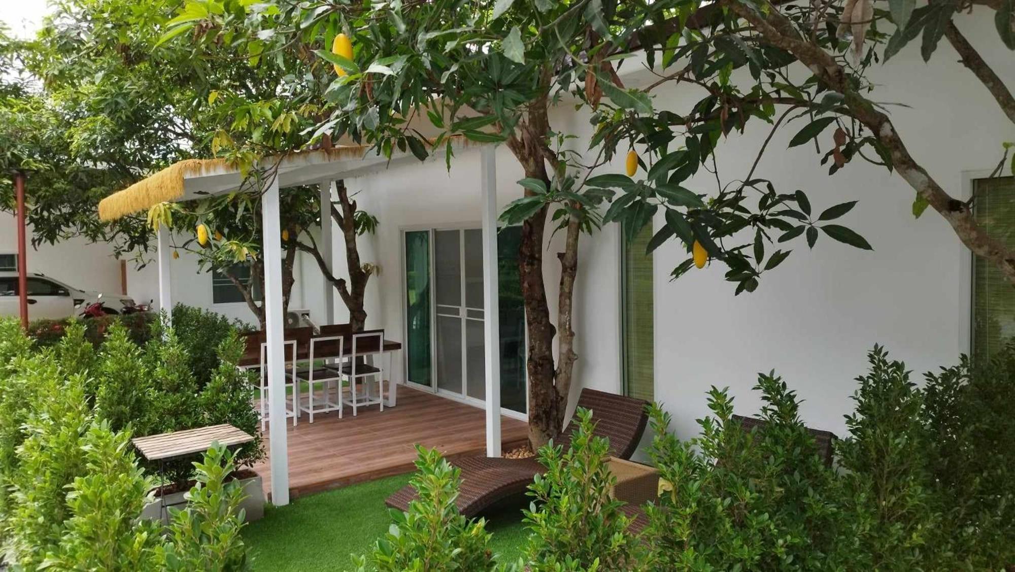 La Villa De Madame Su Chiang Mai Buitenkant foto