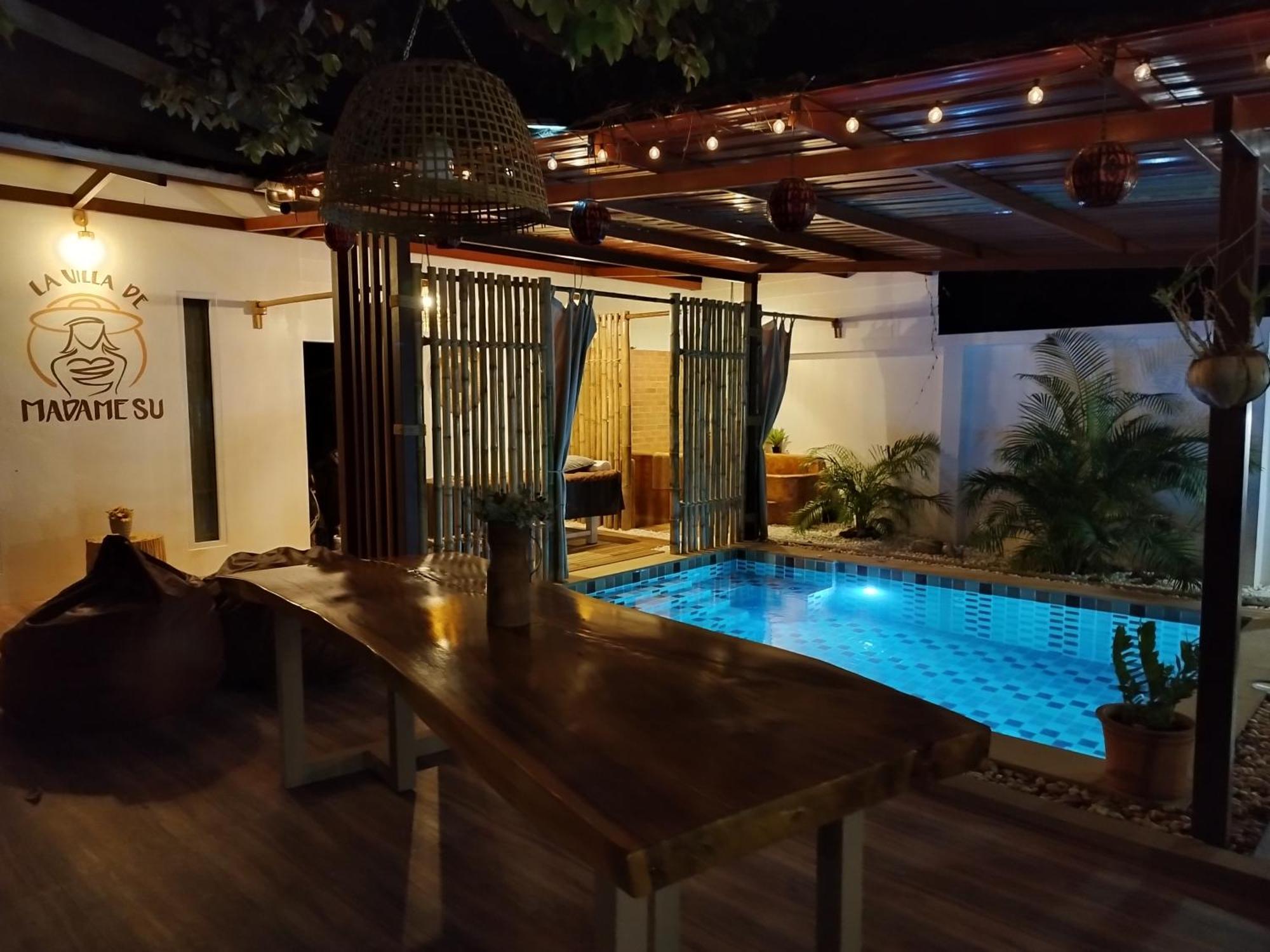 La Villa De Madame Su Chiang Mai Buitenkant foto