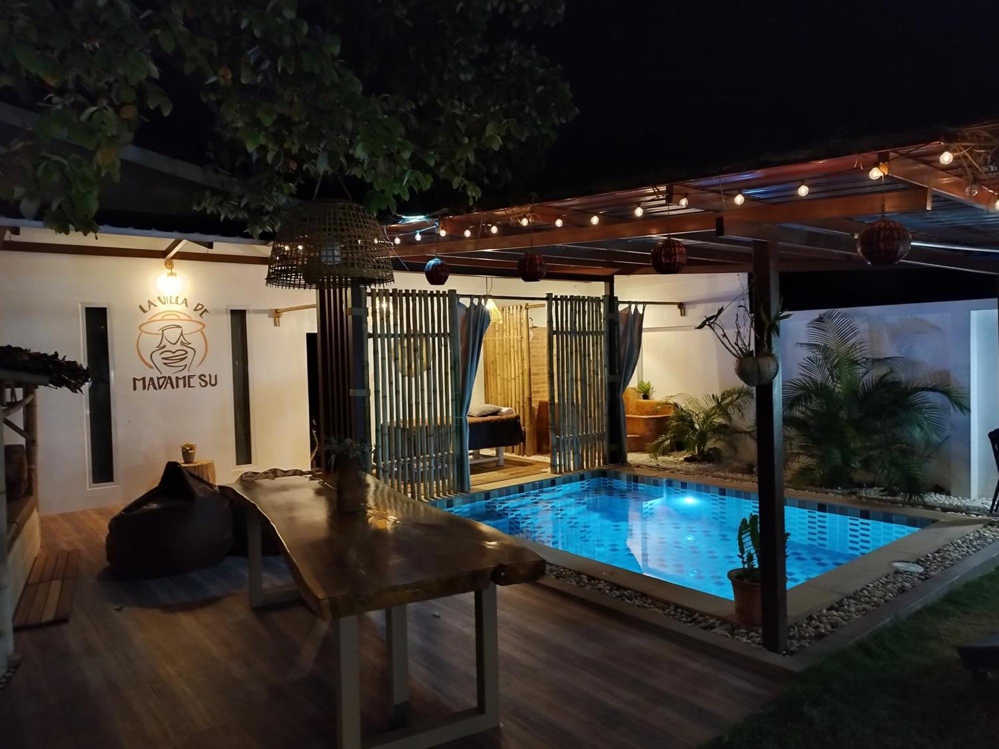 La Villa De Madame Su Chiang Mai Buitenkant foto