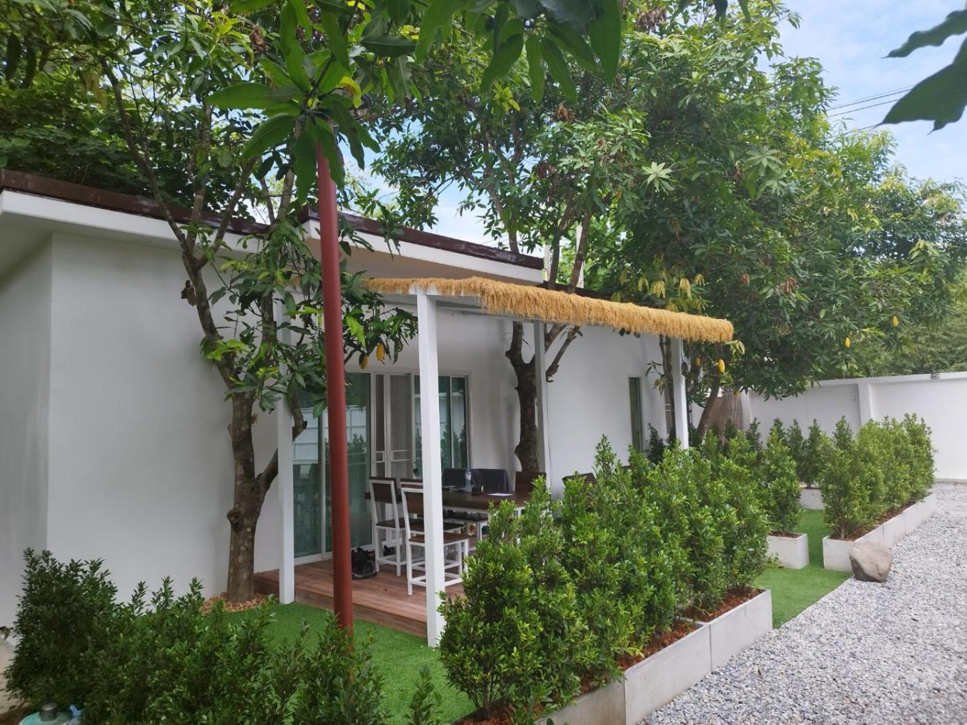 La Villa De Madame Su Chiang Mai Buitenkant foto