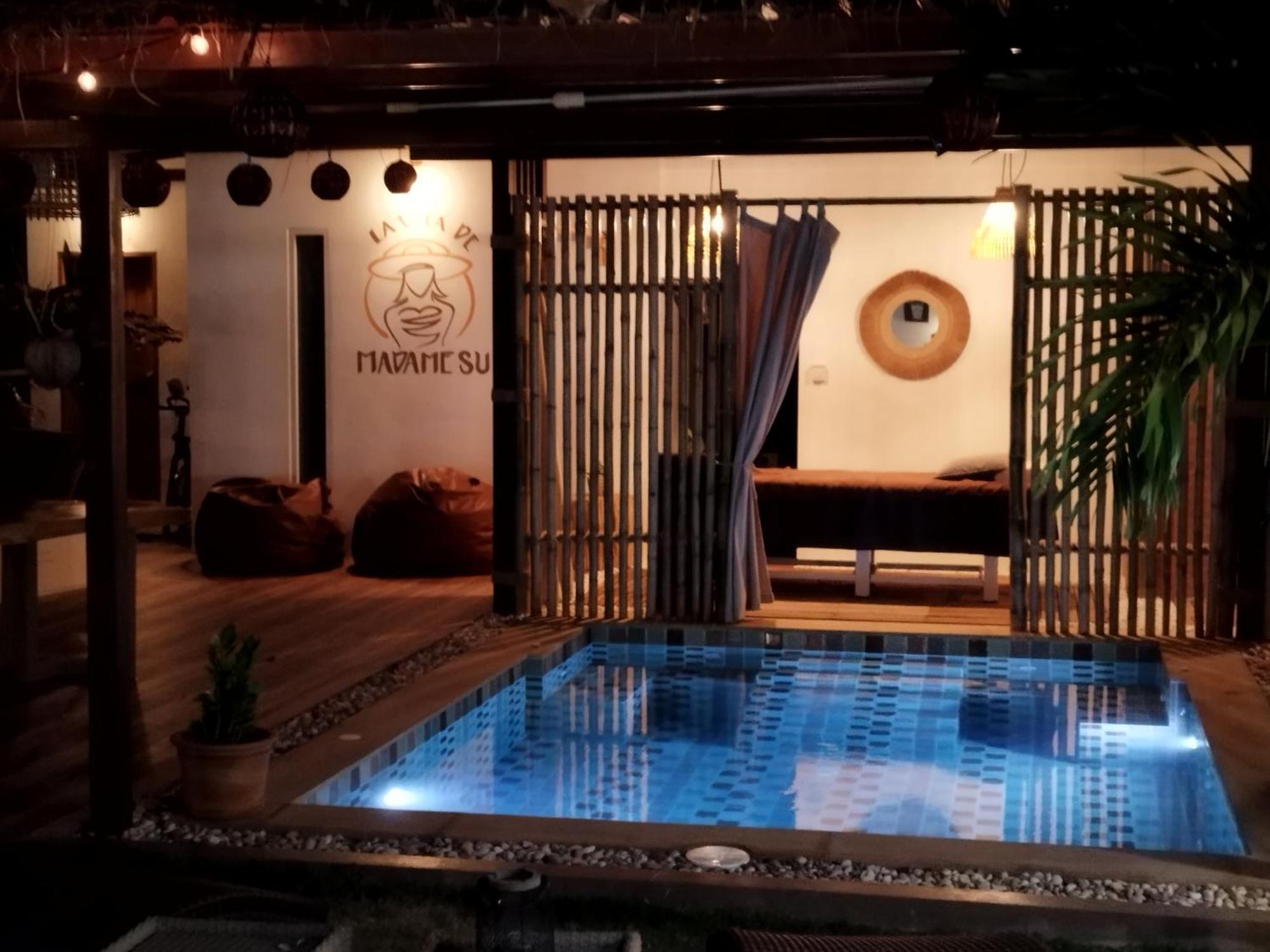 La Villa De Madame Su Chiang Mai Buitenkant foto